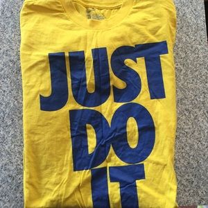 Nike yellow shirt xl