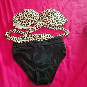 Victoria Secret Swim Set!💛 NEVER WORN💛