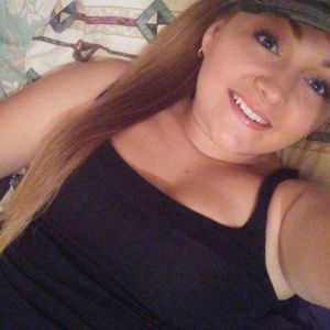 Meet your Posher, Caitlin