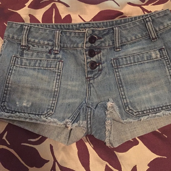 American Eagle cut off shorts