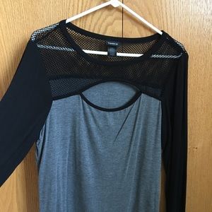 Keyhole long sleeve shirt