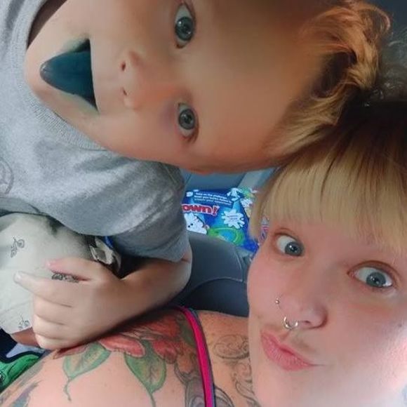 Meet your Posher, Sarah - Picture 1 of 1