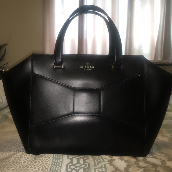 Black Kate Spade purse