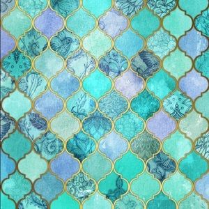 Meet your Posher, Lola