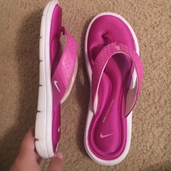 Nike comfort footbed