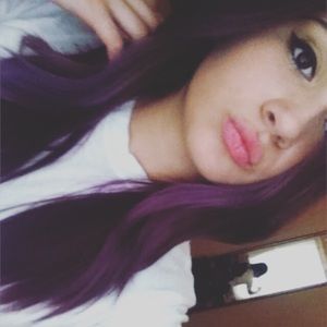 Meet your Posher, Devanee