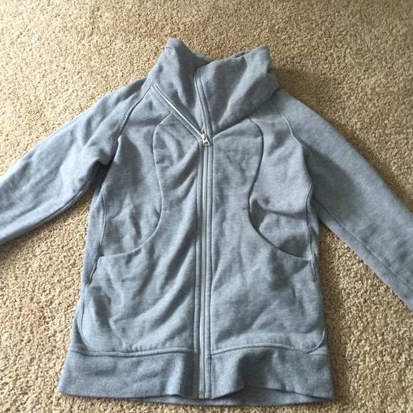 Lululemon sweatshirt
