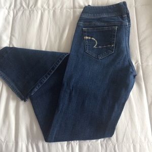 Stretch boot cut blue jeans
