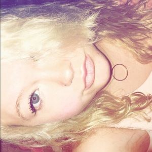 Meet your Posher, Alexa-rae