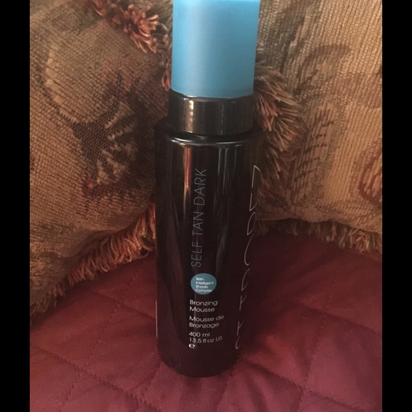 Self tanner