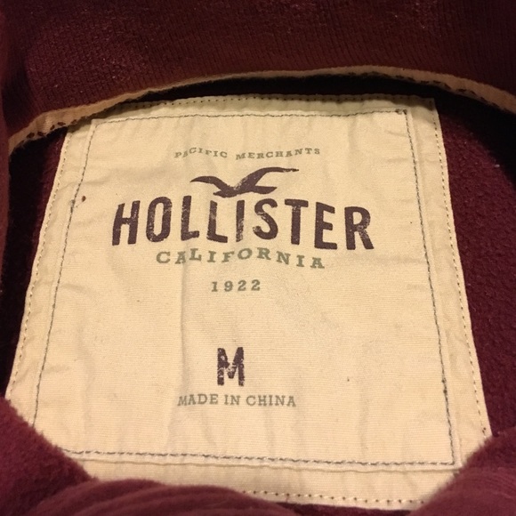 Hollister collared sweatshirt. - Picture 3 of 3