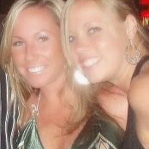 Meet your Posher, Caitlin