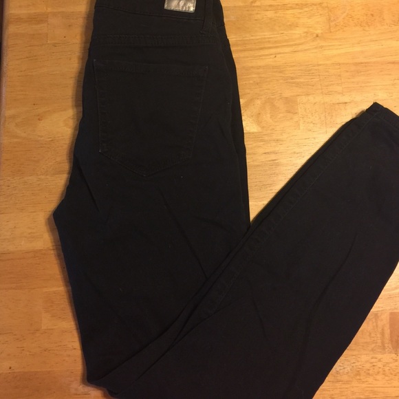 Black, high waisted, ankle length jeans