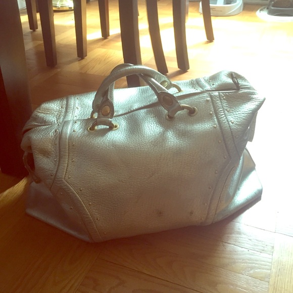 Kenneth Cole carry on luggage