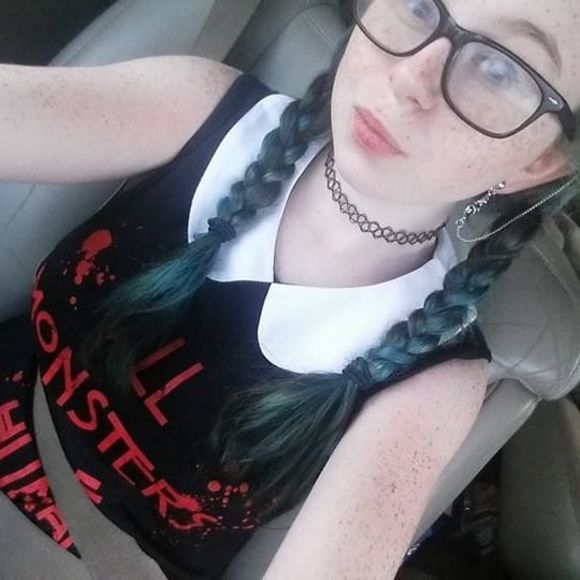 Meet your Posher, Lexi - Picture 1 of 1