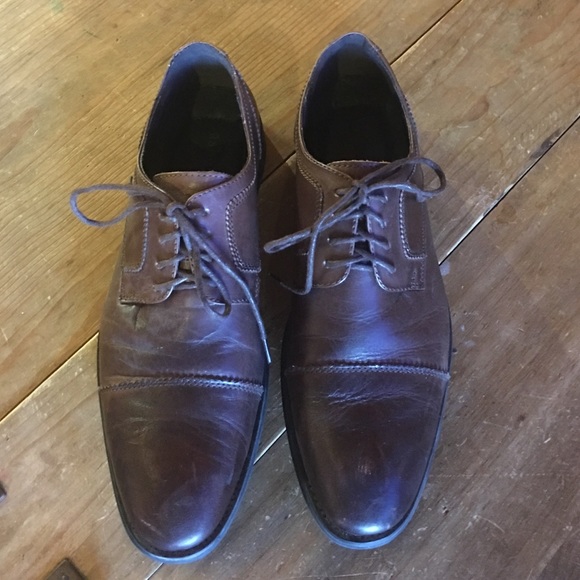 Men's dress shoes