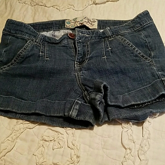 Celebrity Pink size 7 shorts
