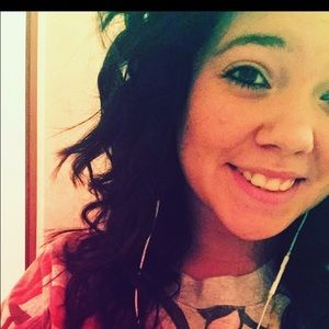 Meet your Posher, Aimee