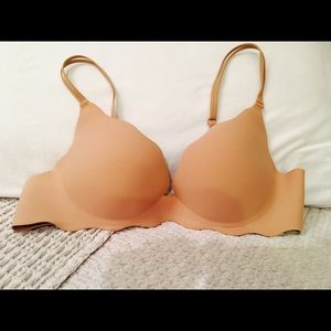 Victoria's Secret very sexy push-up bra
