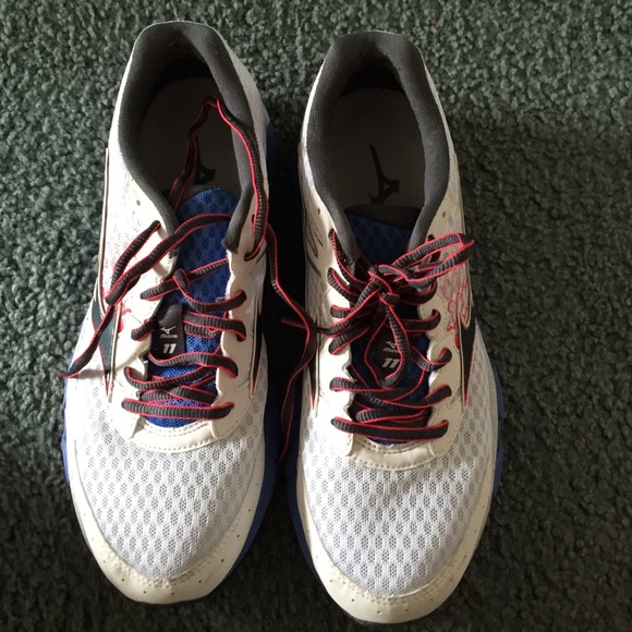 Mizuno Running Shoes