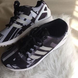 ADIDAS ZX-FLUX SNEAKERS