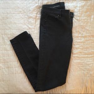 Black skinny jeans by Loft