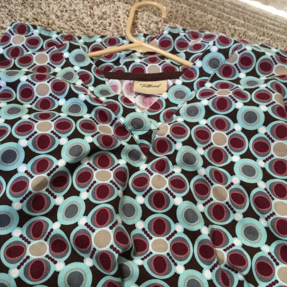 Scrub top