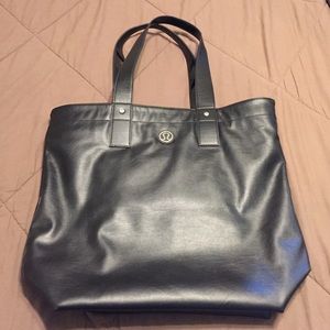 Lululemon Mantra tote