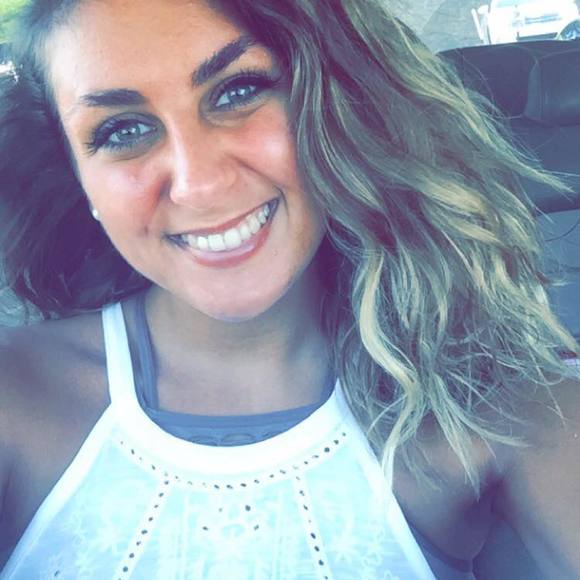 Meet your Posher, Ariel - Picture 1 of 1