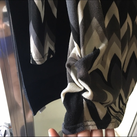 Chevron top - Picture 2 of 2