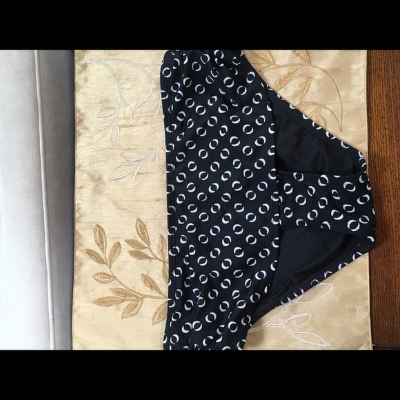 Bikini bottoms