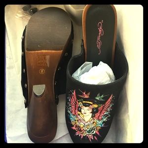 ED hardy Clogs