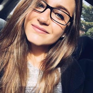 Meet your Posher, Alexandra