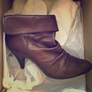 Steve Madden Aplegate booties sz 7.5 hardly worn