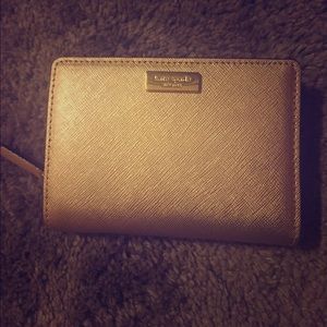 New Kate Spade Wallet in Rose Gold ON HOLD