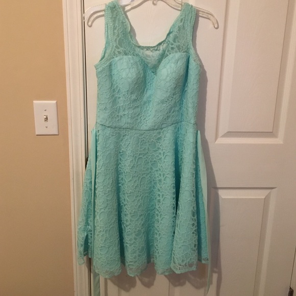 Bridesmaid dress - Picture 2 of 3