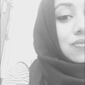 Meet your Posher, Mona