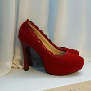 Red velour platform pumps 6.5