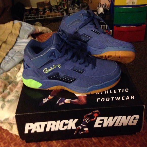 Brand new never worn Patrick ewings for trade