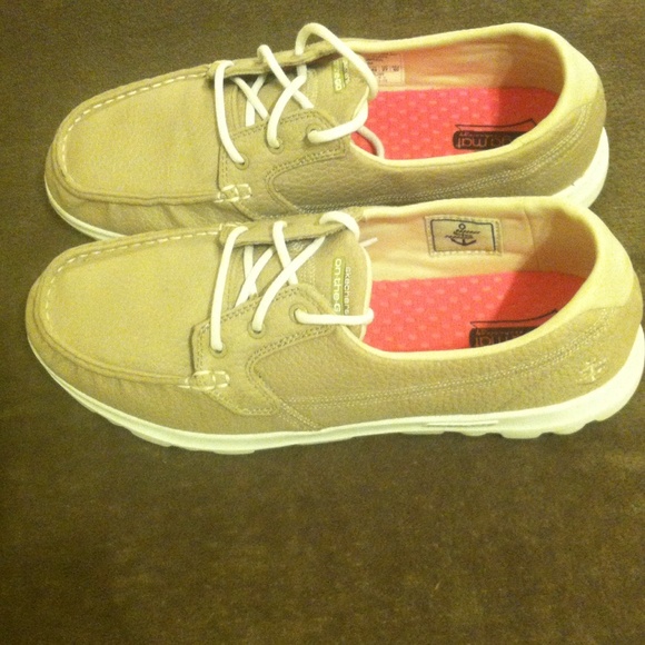 Skechers "On the Go"