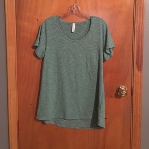 LuLaRoe Classic Tee