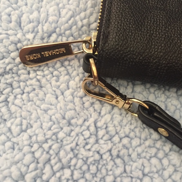 SOLD Michael Kors Black Wristlet - Picture 2 of 4