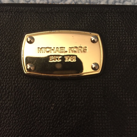 SOLD Michael Kors Black Wristlet - Picture 3 of 4