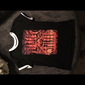 Free spirit graphic t-shirt