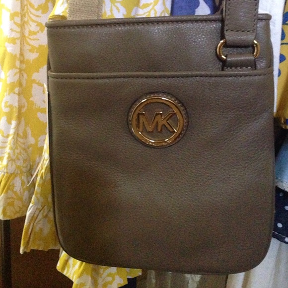 Michael kors genuine leather cross body purse
