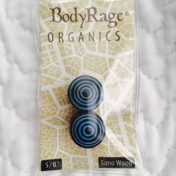 NEW 5/8s Plugs - Picture 2 of 4