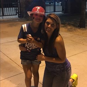 Meet your Posher, Shana