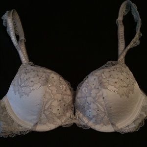 Victoria's Secret Very Sexy push-up/pigeonnant bra