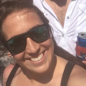 Meet your Posher, Shelby