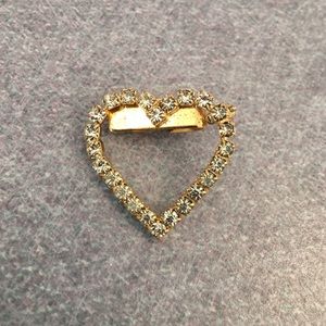 Elizabeth Morrey vintage heart crystal pin!